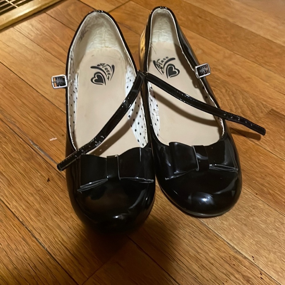 Black size 5 mini heels